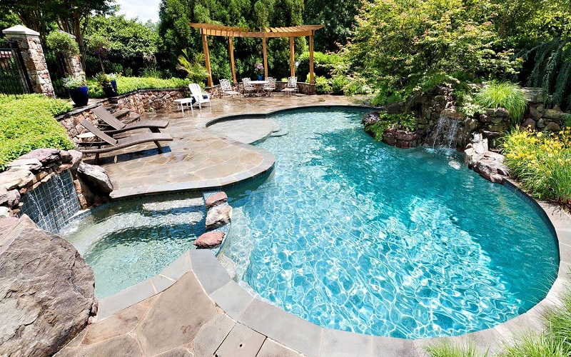Why Your Pool Deserves a Makeover: The Advantages of Professional Remodeling Services